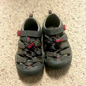 Keen toddler gray sandals size 9